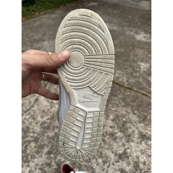 Nike Dunk Low SE Sisterhood White Phantom Team Red DV1160-100 Women 11 - Picture 5 of 14